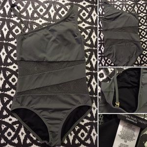 Sage One-Piece, Mesh Cut-Outs, Removable Strap 💋